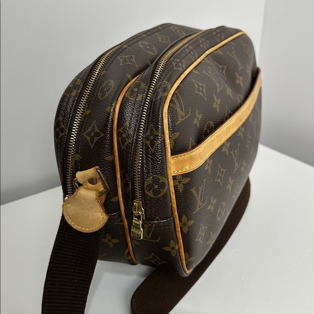 💯 Authentic Louis Vuitton Reporter  w/ Free LV Wallet🍀 - Picture 15 of 16